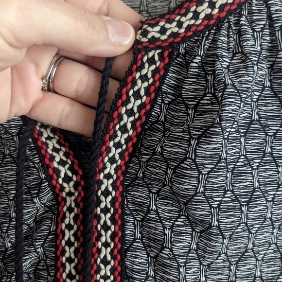 ANTHROPOLOGIE Daniel Rainn Bohemian Tunic Blouse Tassels in Black and White S - Picture 6 of 13